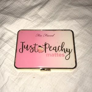 Too Faced Just Peachy Mattes Palette